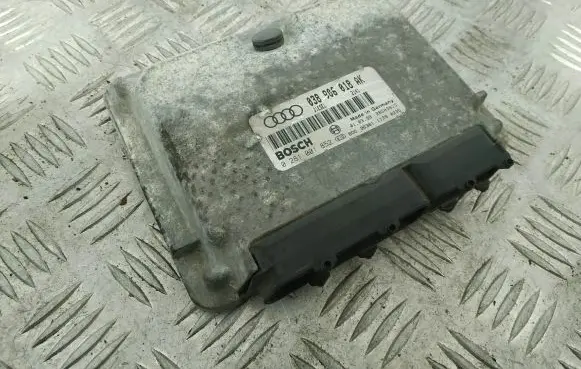 Audi A3 S3 8L Engine control unit/module 038906018AK 0281001852