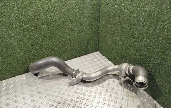 Intercooler hose/pipe