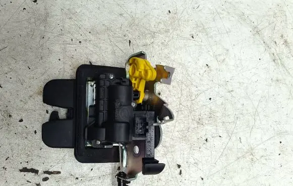 Audi Q7 4M Tailgate/trunk/boot lock/catch/latch 4M0827506D 174926130519
