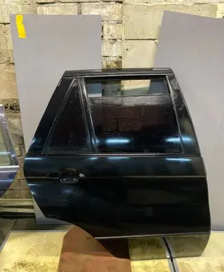 BMW X5 E53 Rear door