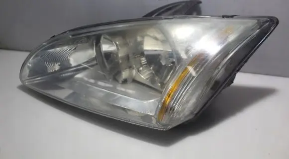 Ford Focus Headlight/headlamp