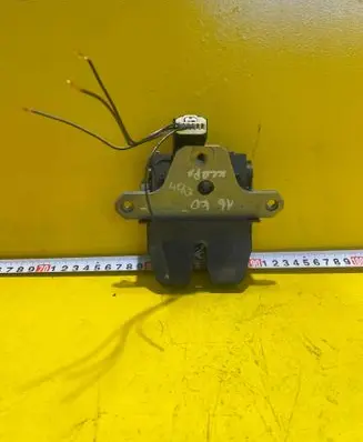 Tailgate/trunk/boot lock/catch/latch