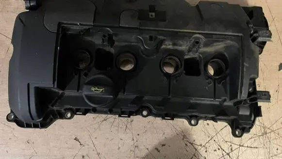 Mini One - Cooper Coupe R56 Rocker cam cover 7572724