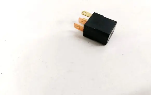 Mazda 5 Other relay ACM33221