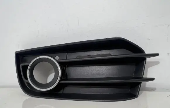 Audi A1 Front fog light trim/grill 8X0807681A
