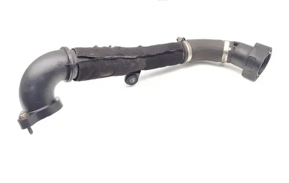Skoda Octavia Mk2 (1Z) Intercooler hose/pipe 04L131111M