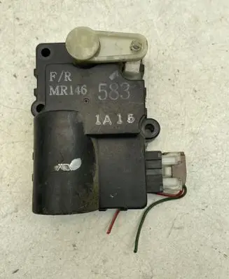 Volvo S40, V40 Air flap motor/actuator MR146583 1A15