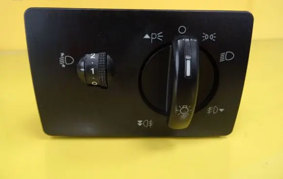 Ford Focus C-MAX Light switch 7M5T13A024MA
