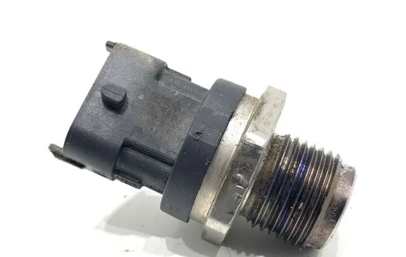 Opel Corsa D Fuel pressure sensor 0281002903