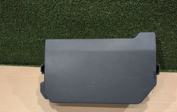 Man TGE 1gen Fuse box cover 7C0882337