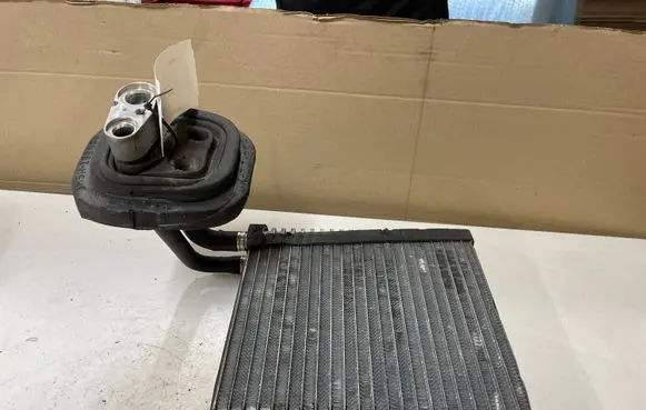 Volvo V50 Air conditioning (A/C) radiator (interior) N668005F068