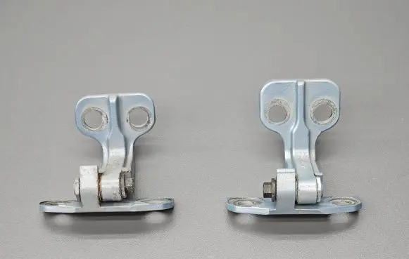 Front door hinge set