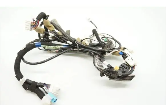 Front door wiring loom