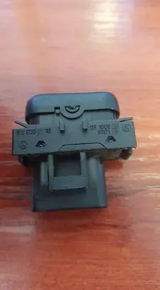 Mercedes-Benz ML W163 Seat heating switch 1638200210
