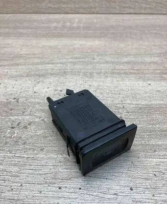 Volkswagen Golf IV Windscreen/window heater switch 1J0953235A 1J0953235B