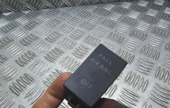 Audi A6 S6 C6 4F Passenger airbag on/off switch 7M3919234