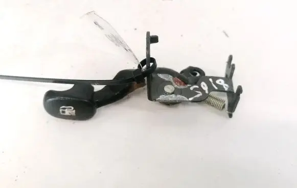 Hyundai i30 Fuel tank opening switch 