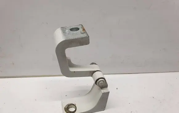 Volkswagen Multivan T5 Front door upper hinge A046574