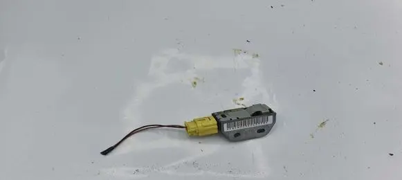 Nissan X-Trail T30 Airbag deployment crash/impact sensor FACN0036040579
