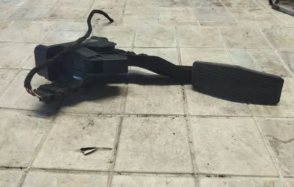 Peugeot 607 Accelerator throttle pedal 0281002298 18910304 90581208