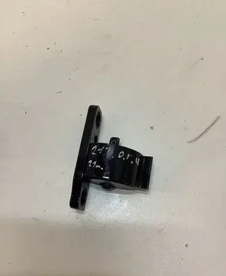 Mercedes-Benz E W213 Front door lower hinge 