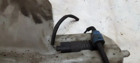 Mercedes-Benz A W168 Windscreen/windshield washer pump 1688690220
