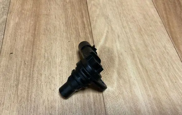 Opel Insignia A Camshaft position sensor 55216243