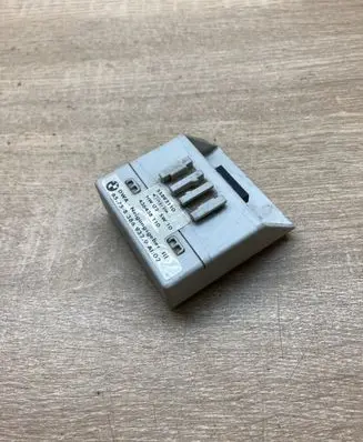 BMW 5 E39 Alarm relay 8386932 55892110