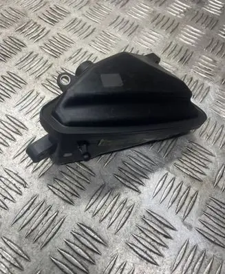 Mercedes-Benz E W211 Intake resonator A6421400087 4010323A