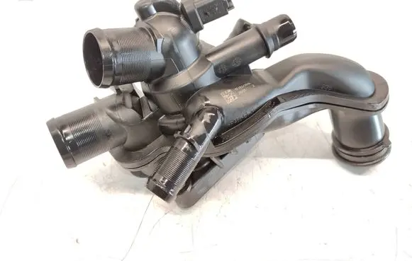 Citroen C4 II Picasso Thermostat housing V758807580 13111403D0