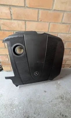 Mercedes-Benz C W203 Engine cover (trim) A6460161824