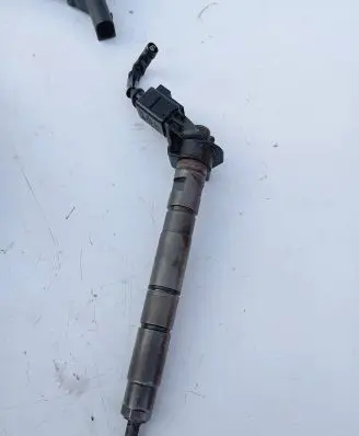 Audi Q7 4L Fuel injector 059130277AH