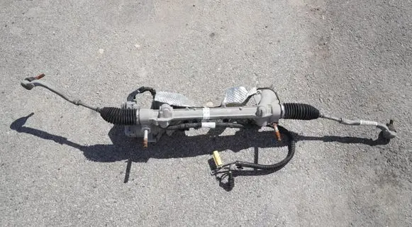 Peugeot 5008 Steering rack 9829982180 F800002550