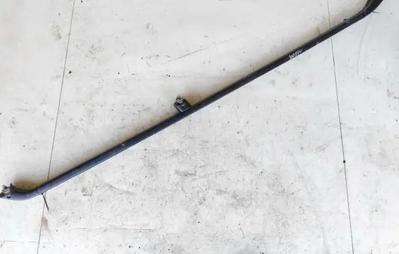 Roof bar rail