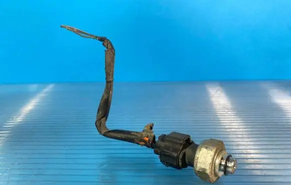 Toyota Auris 150 Air conditioning (A/C) pressure sensor 4990007880