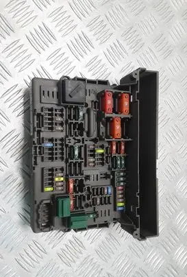 BMW X1 E84 Fuse module 9119446