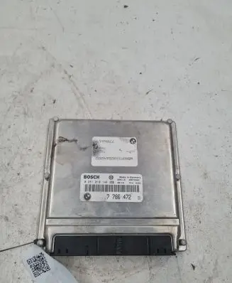 BMW 5 E39 Engine control unit/module 0281010144
