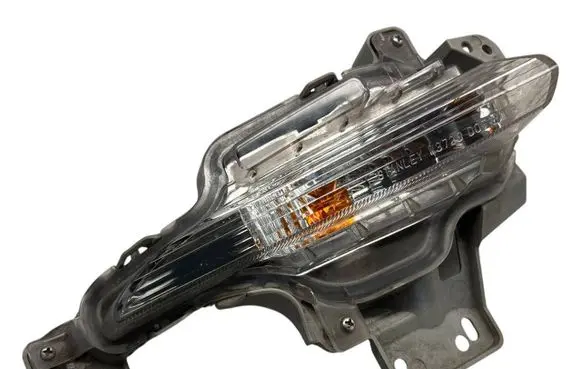 Mazda 3 III Front bumper turn signal w3720 k2442