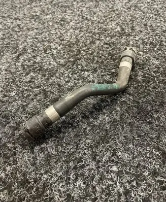 BMW 5 G30 G31 Engine coolant pipe/hose 8573221