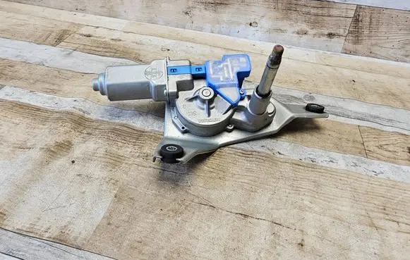 Honda FR-V Rear window wiper motor 33845D