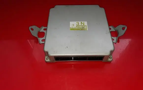 Subaru Outback Engine control unit/module 22611AG192 A18000D8Q 1Z25
