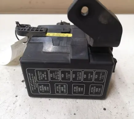 Hyundai Santa Fe Fuse module N914262B25400 M732756