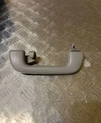 Toyota RAV 4 (XA30) Rear interior roof grab handle 5746312010