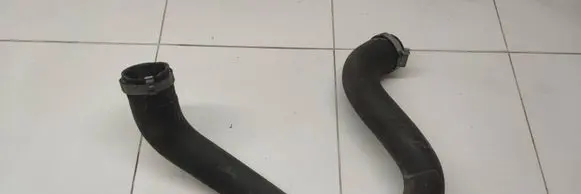 Peugeot 308 Intercooler hose/pipe 9889034680
