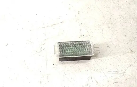 Audi Q7 4L Rear door interior light 4E0947415