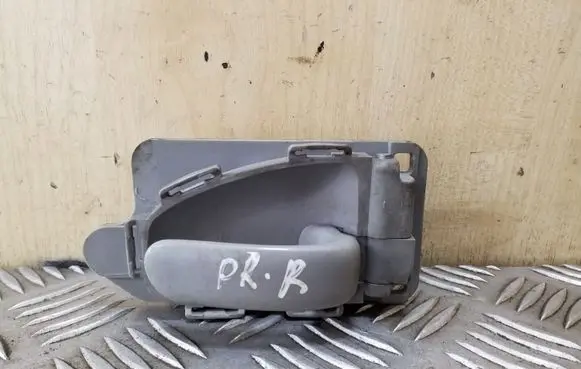 Citroen Xsara Picasso Front door interior handle 9631487677