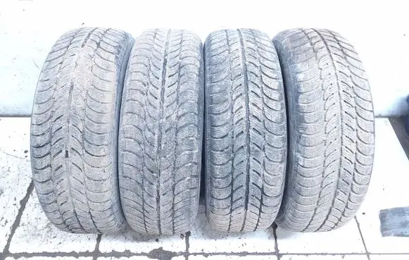 Audi A4 S4 B5 8D R15 winter tire DEBICA 19565R15