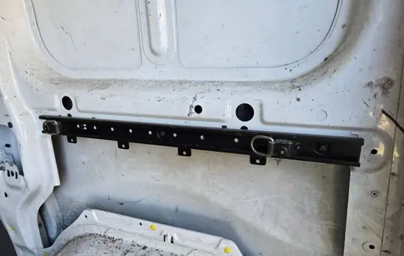 Opel Vivaro Cargo luggage net fixing mount 