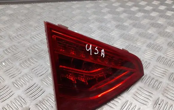 Audi S5 Facelift Tailgate rear/tail lights 8T0945093D