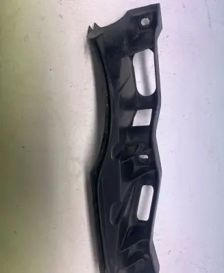 Volkswagen PASSAT B6 Front bumper mounting bracket 3C0807889